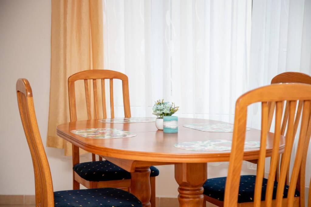Convenient 1-Bedroom Flat Next To Harmanite Beach سوزوبول المظهر الخارجي الصورة